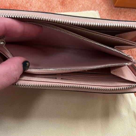 Louis Vuitton zippy wallet. Pale pink - Picture 4 of 7